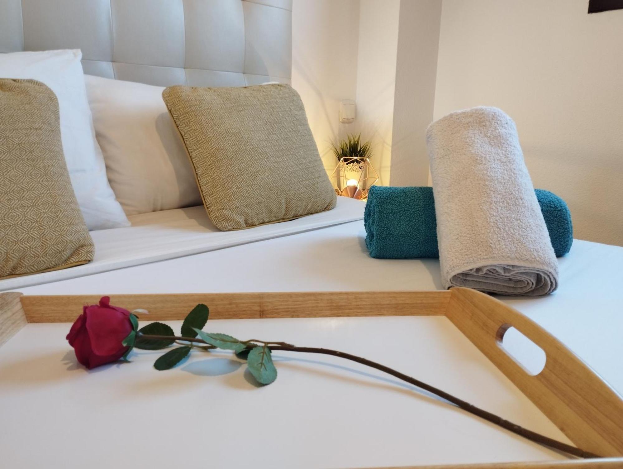 My Suites Madrid - Aeropuerto Ifema Exteriör bild